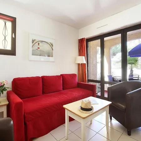 Tidy Studio In The Le Cap D'agde 아파트 *
